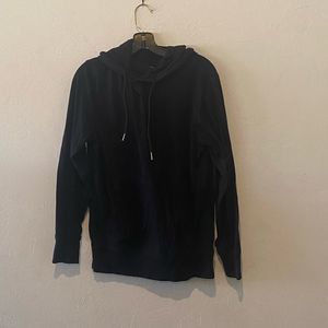 Amazon Essentials Men black long sleeve hoodie